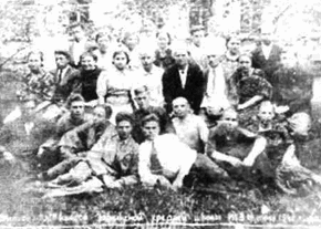Выпускники 10 класса Злынковской средней школы. 14 июня 1941 г.